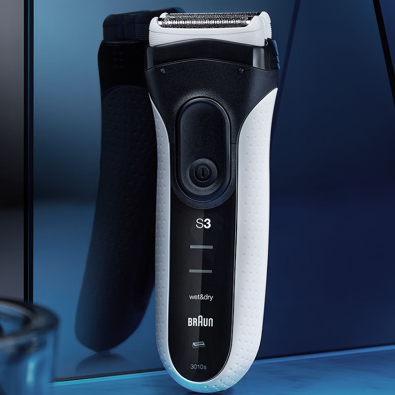 博朗  3系往复式电动刮胡刀3010S