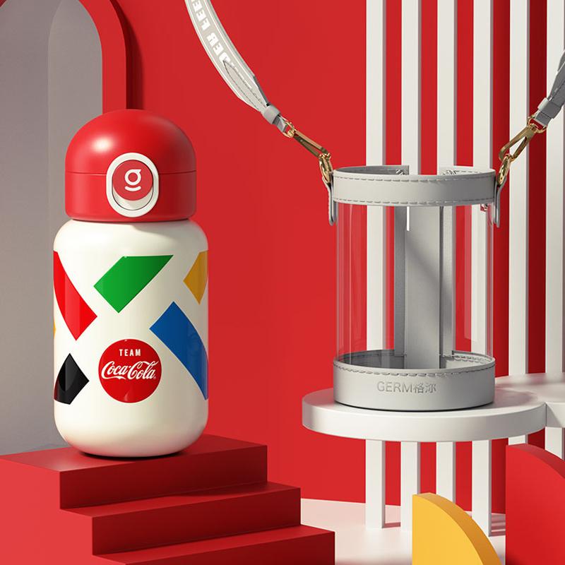 格沵&可口可乐 联名背带保温杯490ml,东莞壹家礼品设计有限公司