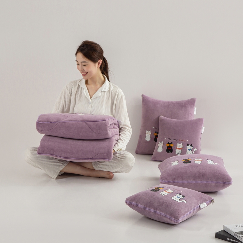亿瞬间  猫咪家族抱枕被LNYSJ40