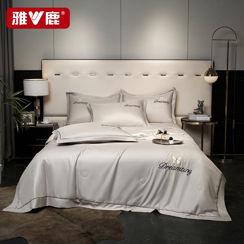 雅鹿  亲肤冰丝刺绣夏凉被YLMT92