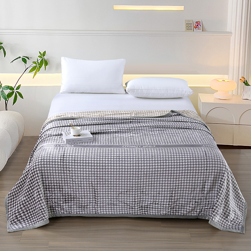 君祥臻馨  金貂绒复合毯180*200cm