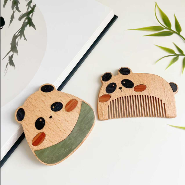 尚元堂  国潮熊猫文创戏竹木梳随身镜礼盒XZ201