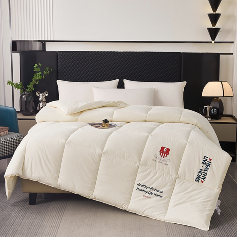 红豆  轻奢云朵暖冬被