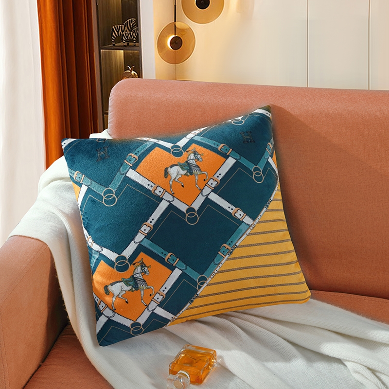 萱遇家纺  水晶绒抱枕被Q-C7082