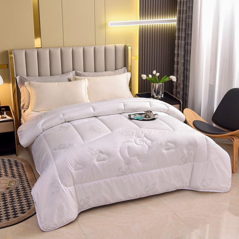 圣夫妮  亲肤澳州羊毛被2*2.3米SFN-070