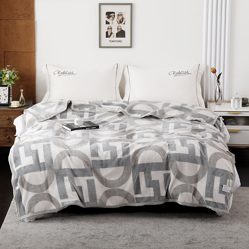 圣夫妮  暖肤绒四季毯SFN-178