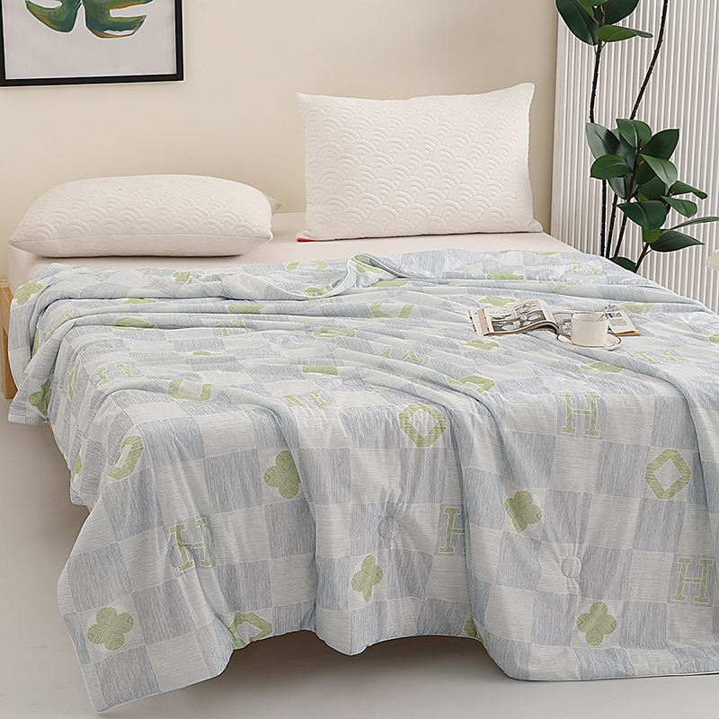 圣夫妮  香奈格凉感空调被2*2.3米SFN-216