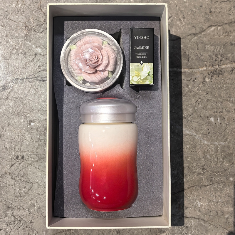 女神节玫瑰香薰精油三件套