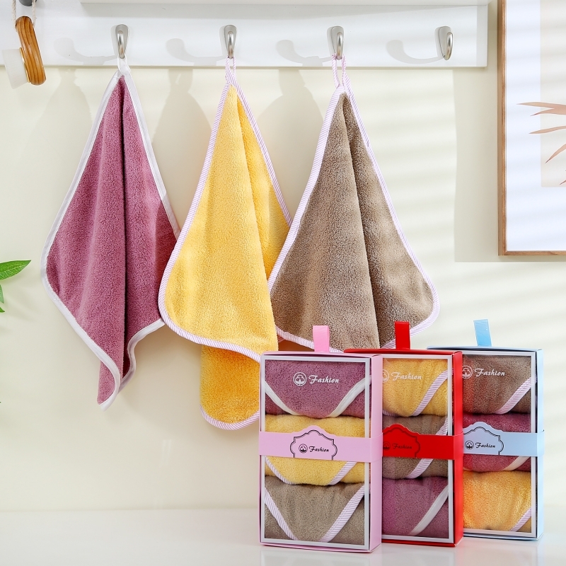 奥来纯  三条装包边珊瑚绒方巾礼盒伴手礼