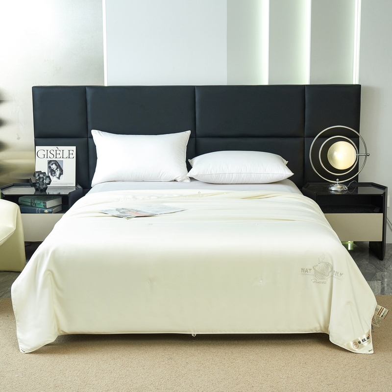 皮尔卡丹  尊享蚕丝被PCAZ-2405